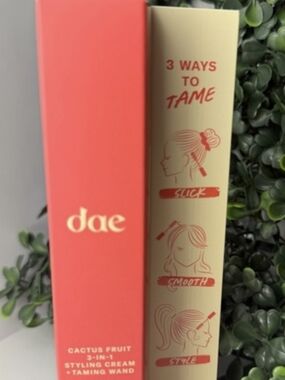 dae Cactus Fruit 3-in-1 Styling Cream + Taming Wand - NIB